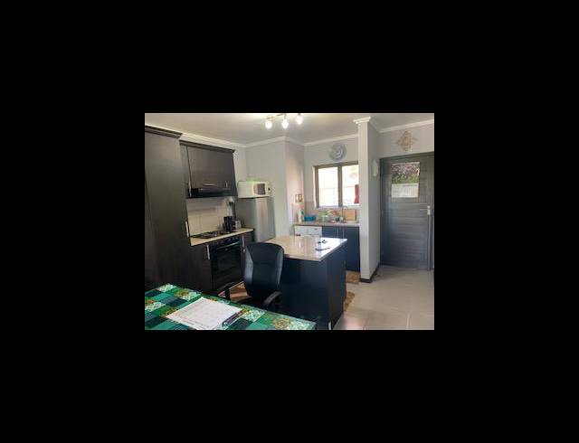 2 BEDROOM FLAT SOLD IN SHERWOOD